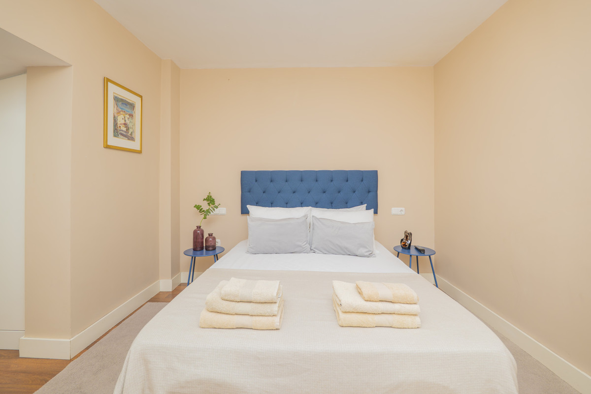 2 Bed Apartment for sale in La Carihuela Costa Del Sol, Málaga, Spain