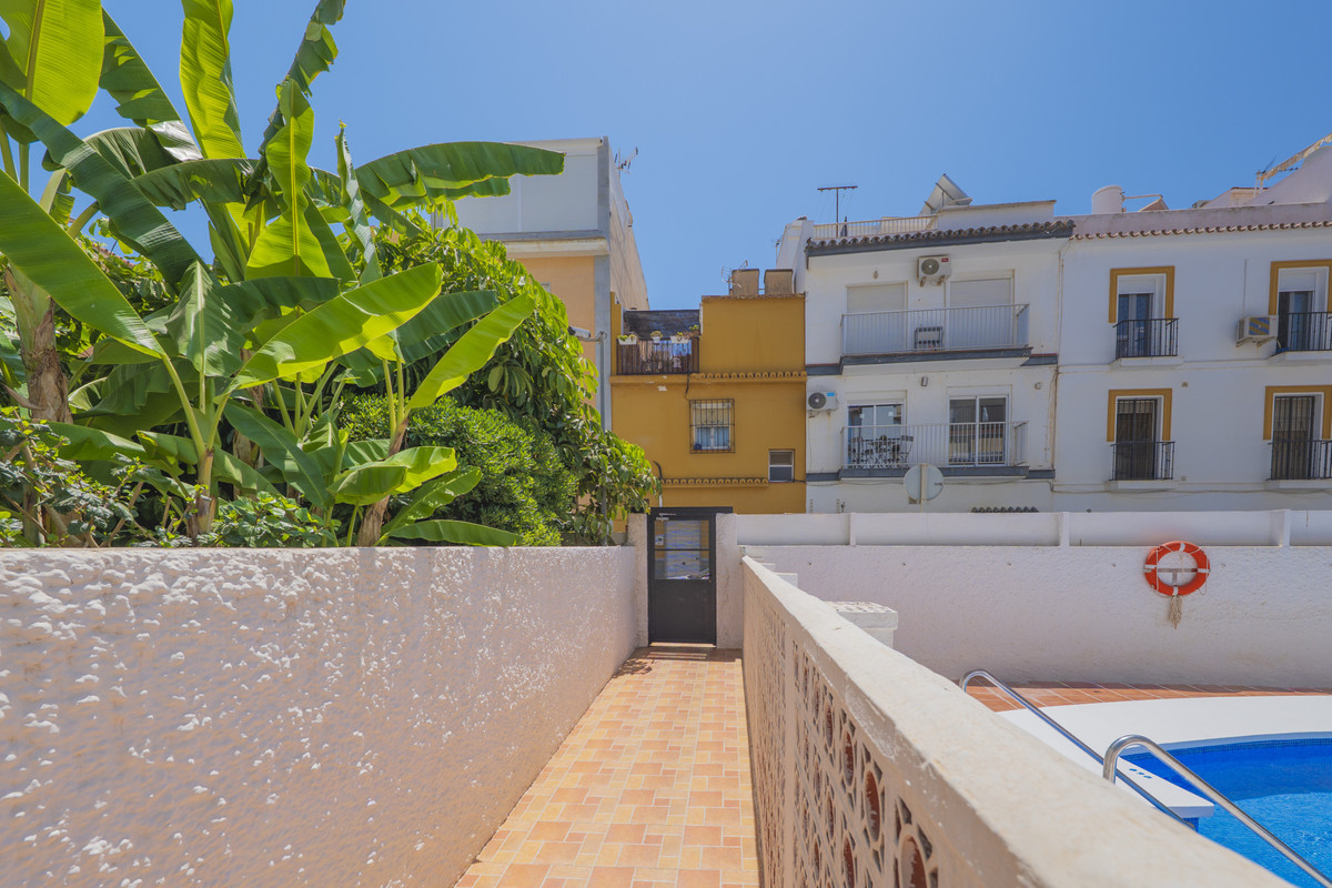 2 Bed Apartment for sale in La Carihuela Costa Del Sol, Málaga, Spain