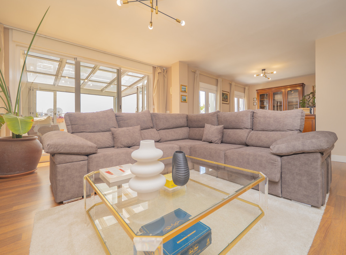 2 Bed Apartment for sale in La Carihuela Costa Del Sol, Málaga, Spain