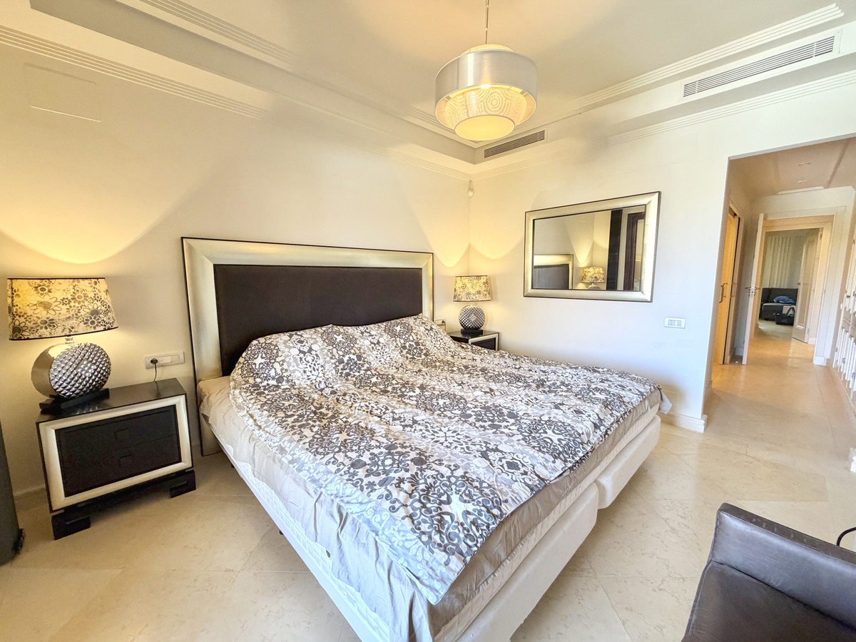 2 Bed Apartment for sale in Estepona Costa Del Sol, Málaga, Spain