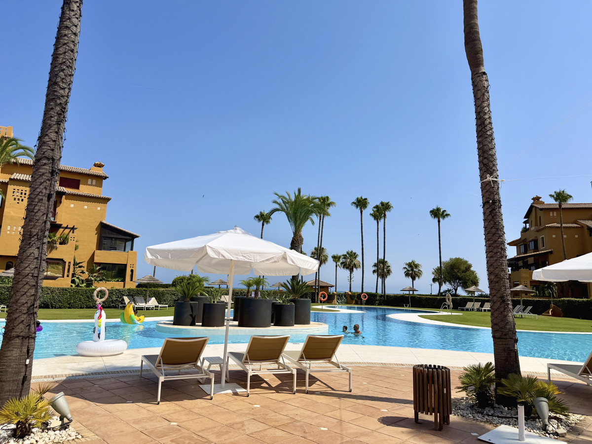2 Bed Apartment for sale in Estepona Costa Del Sol, Málaga, Spain