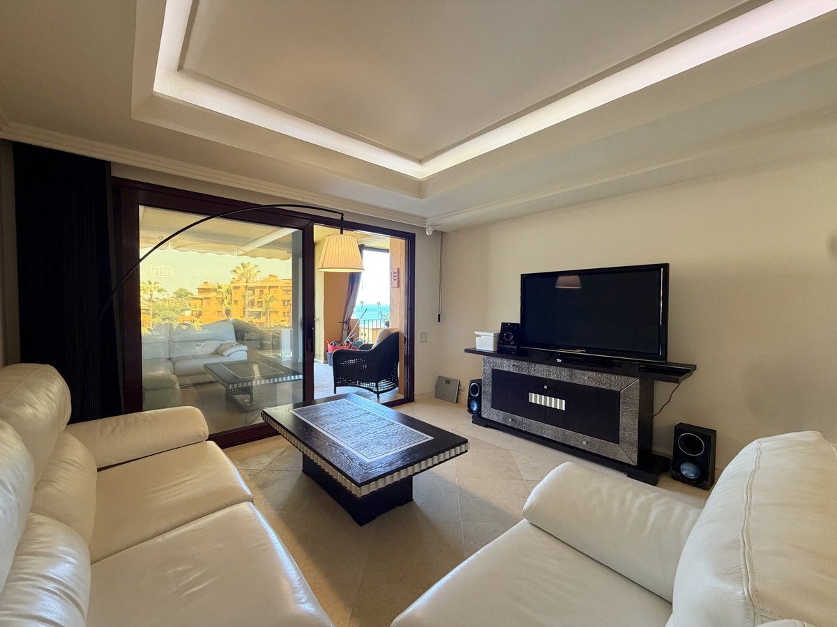 2 Bed Apartment for sale in Estepona Costa Del Sol, Málaga, Spain