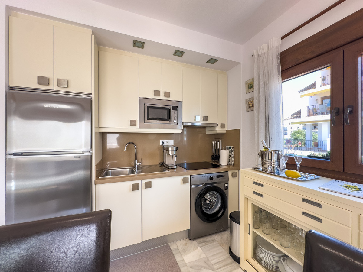 2 Bed Apartment for sale in La Duquesa Costa Del Sol, Málaga, Spain