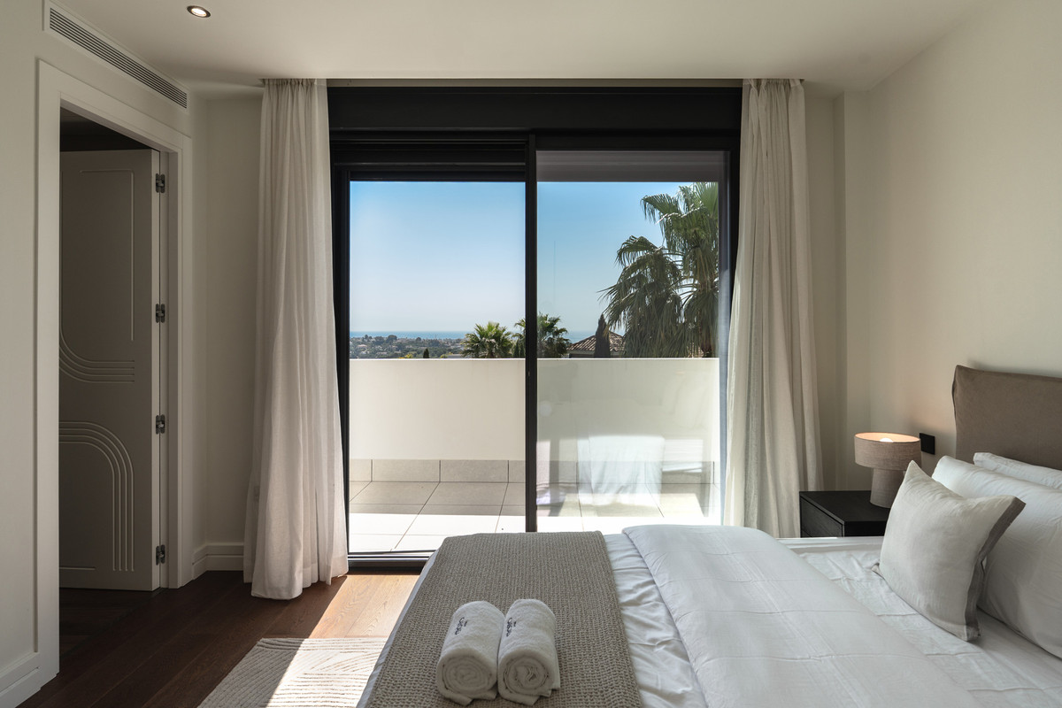 6 Bed Townhouse for sale in Los Flamingos Costa Del Sol, Málaga, Spain