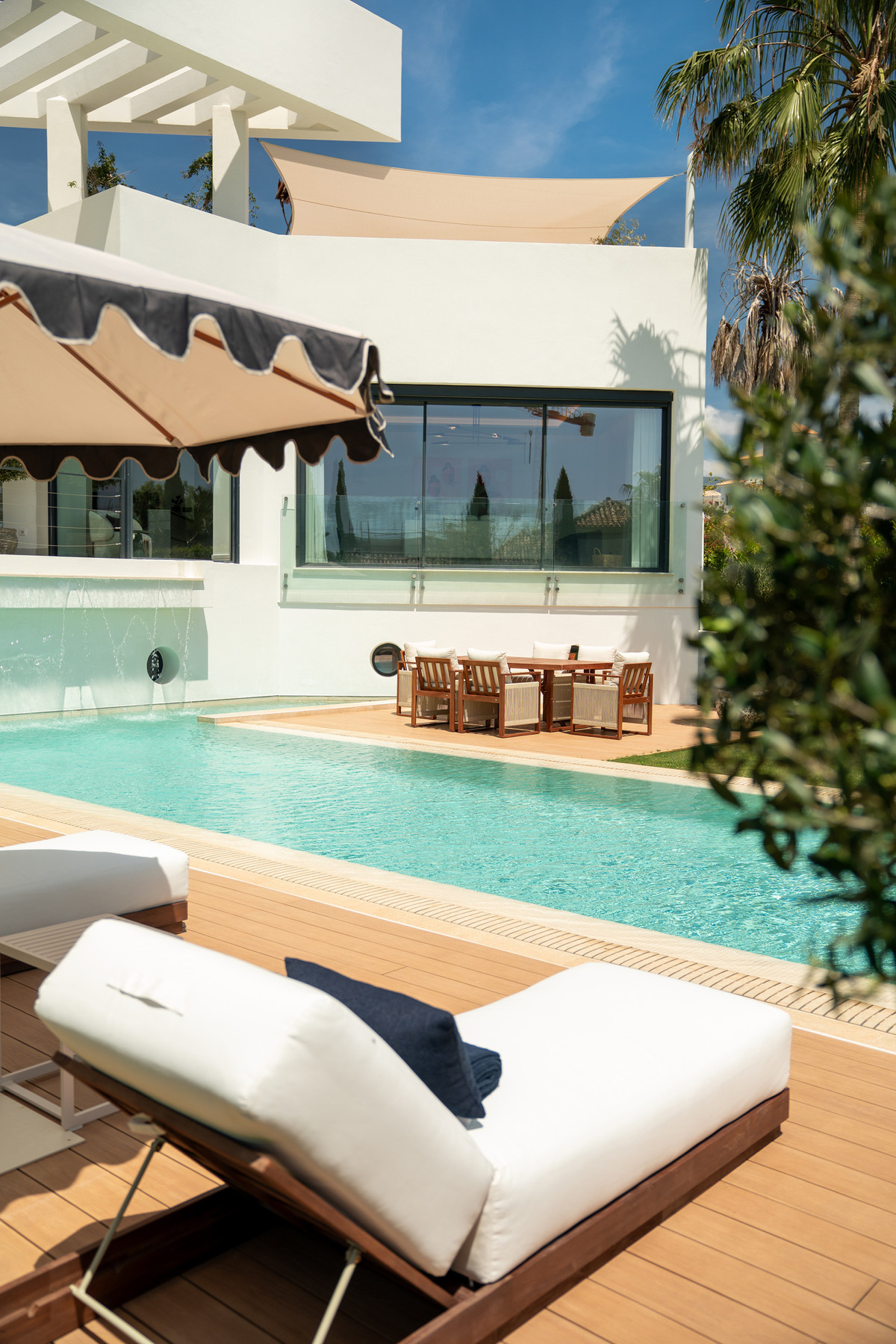 6 Bed Townhouse for sale in Los Flamingos Costa Del Sol, Málaga, Spain