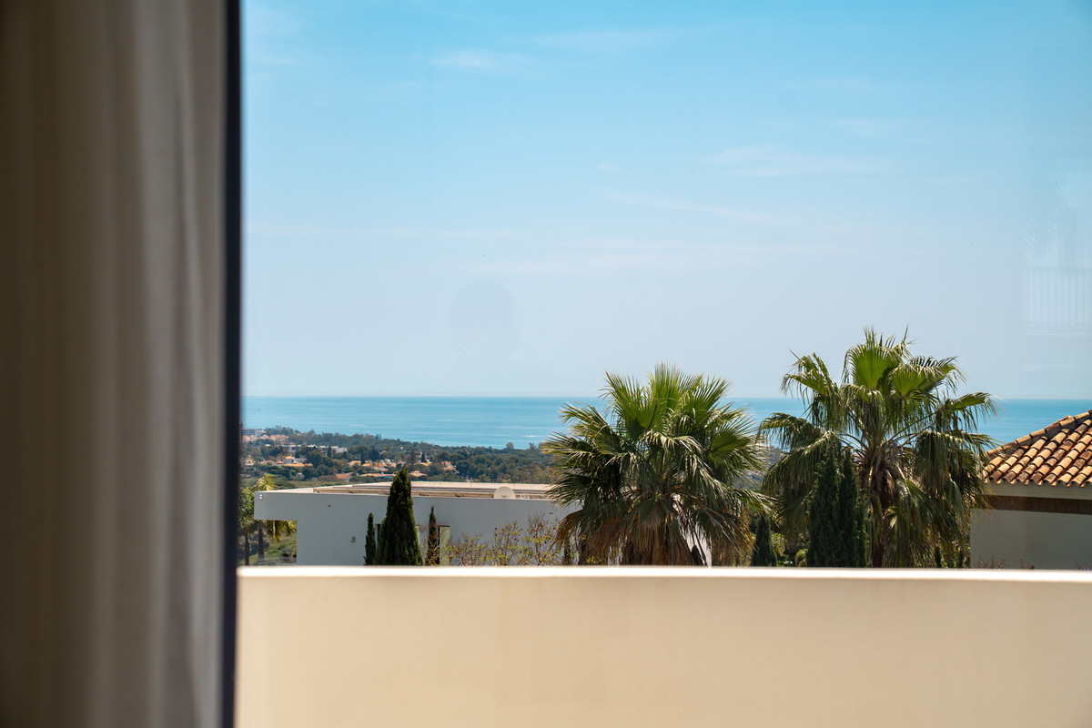 6 Bed Townhouse for sale in Los Flamingos Costa Del Sol, Málaga, Spain