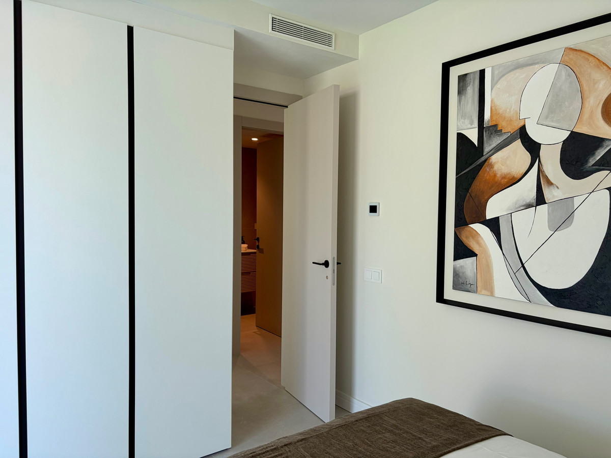 4 Bed Apartment for sale in Estepona Costa Del Sol, Málaga, Spain