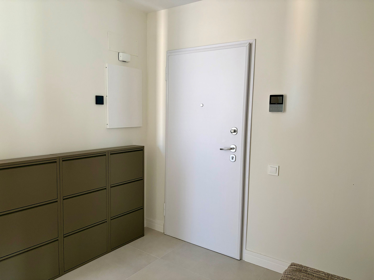 4 Bed Apartment for sale in Estepona Costa Del Sol, Málaga, Spain