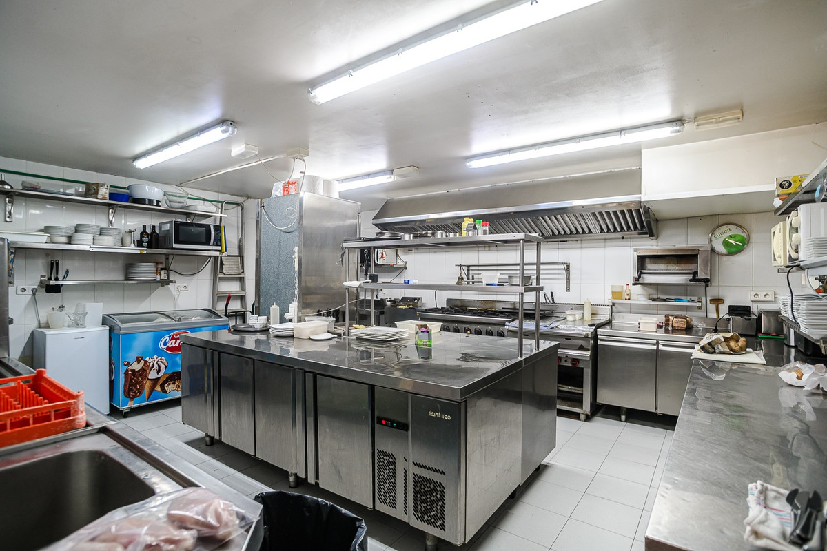 Commercial unit for sale in La Veleta Costa Blanca, Alicante, Spain
