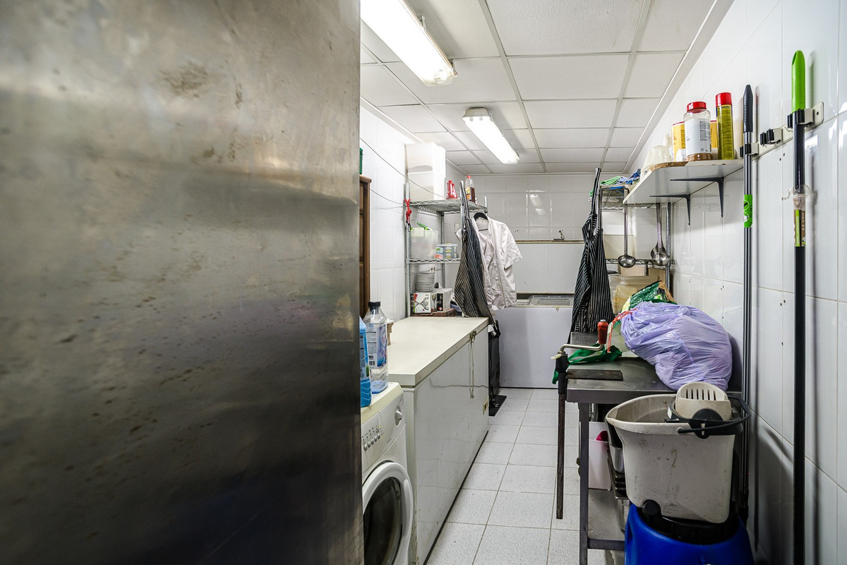 Commercial unit for sale in La Veleta Costa Blanca, Alicante, Spain