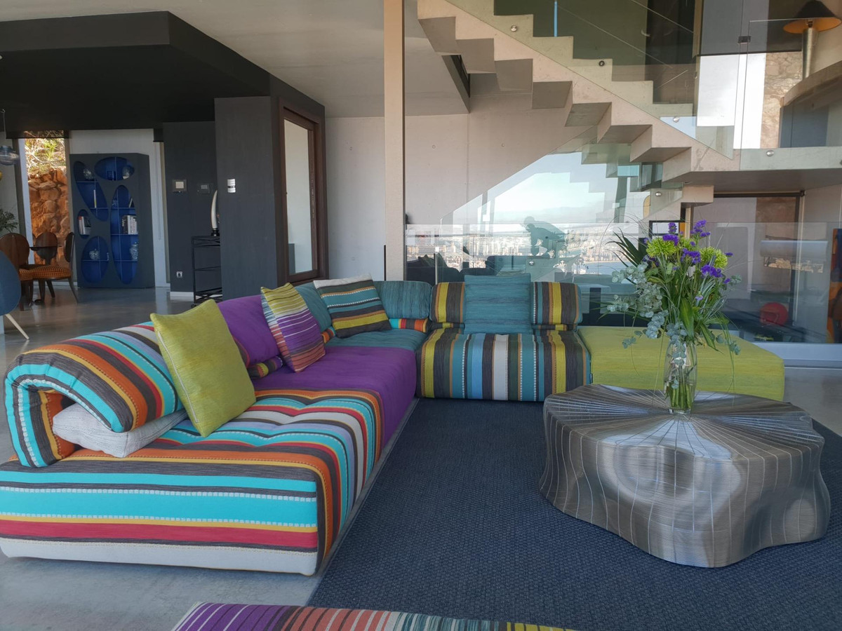 4 Bed Townhouse for sale in Benidorm Costa Blanca, Alicante, Spain