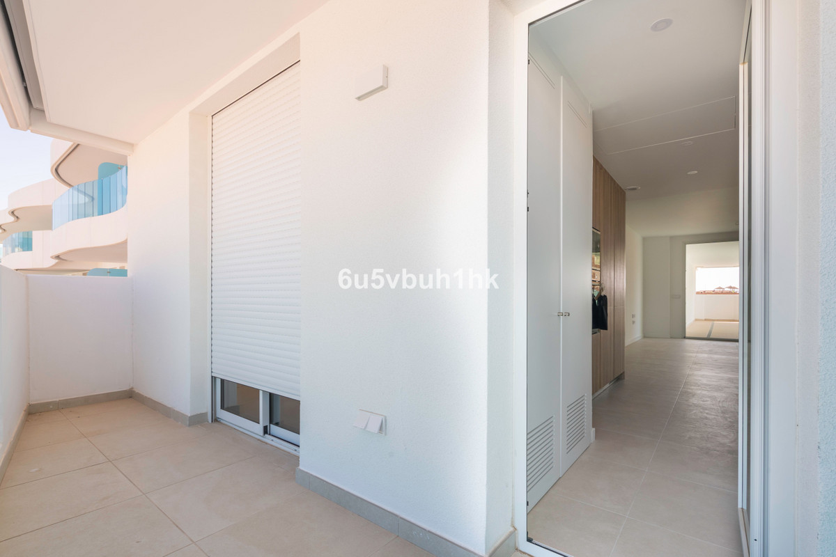 3 Bed Apartment for sale in Fuengirola Costa Del Sol, Málaga, Spain