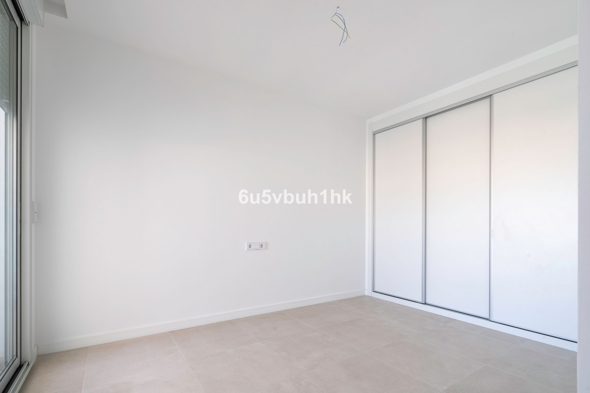 3 Bed Apartment for sale in Fuengirola Costa Del Sol, Málaga, Spain