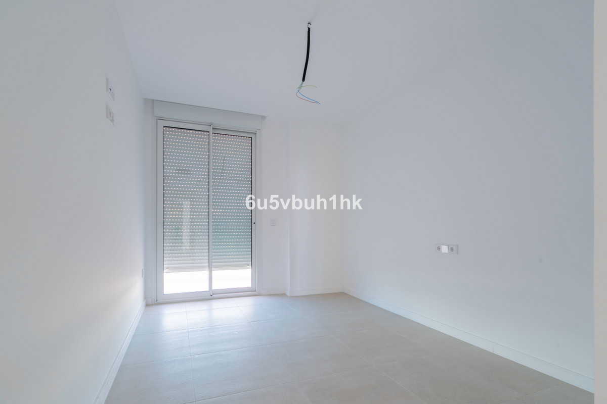 3 Bed Apartment for sale in Fuengirola Costa Del Sol, Málaga, Spain
