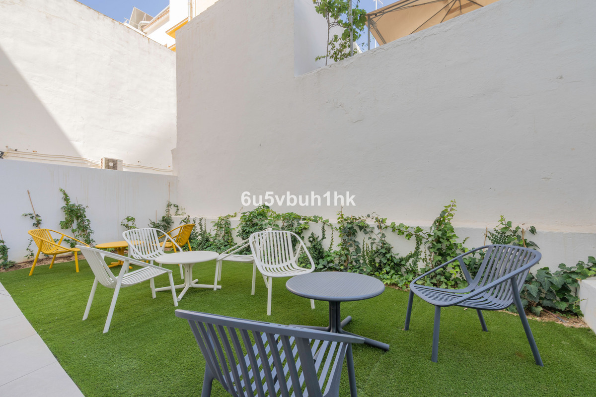 3 Bed Apartment for sale in Fuengirola Costa Del Sol, Málaga, Spain