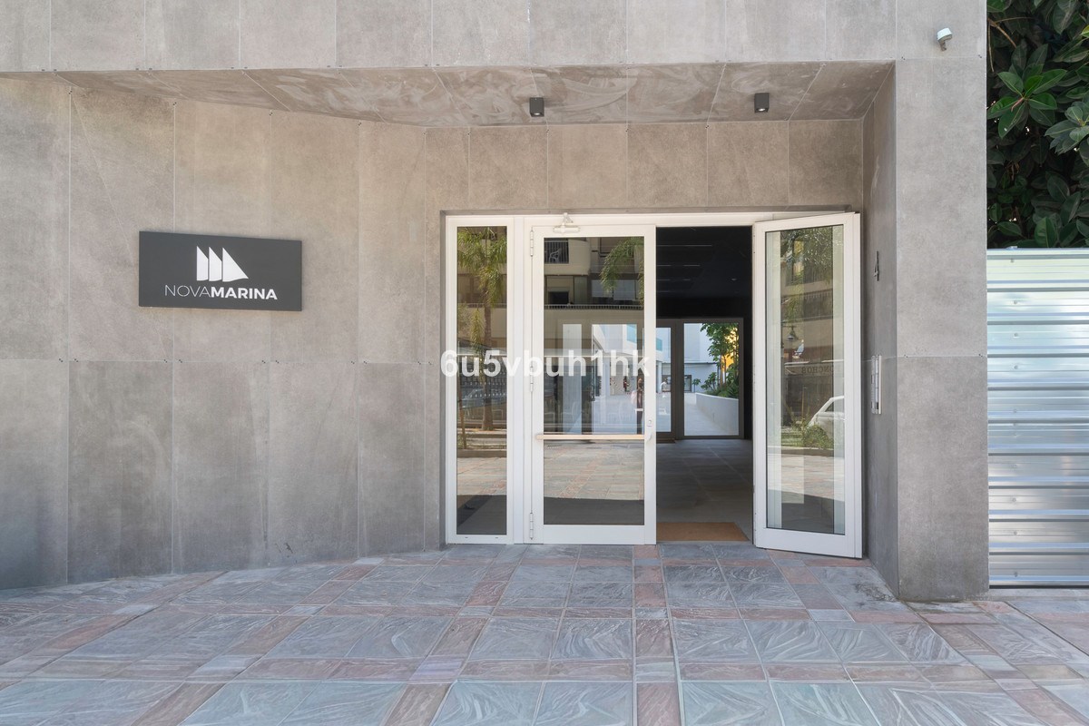 3 Bed Apartment for sale in Fuengirola Costa Del Sol, Málaga, Spain