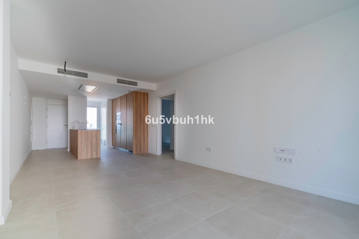 3 Bed Apartment for sale in Fuengirola Costa Del Sol, Málaga, Spain