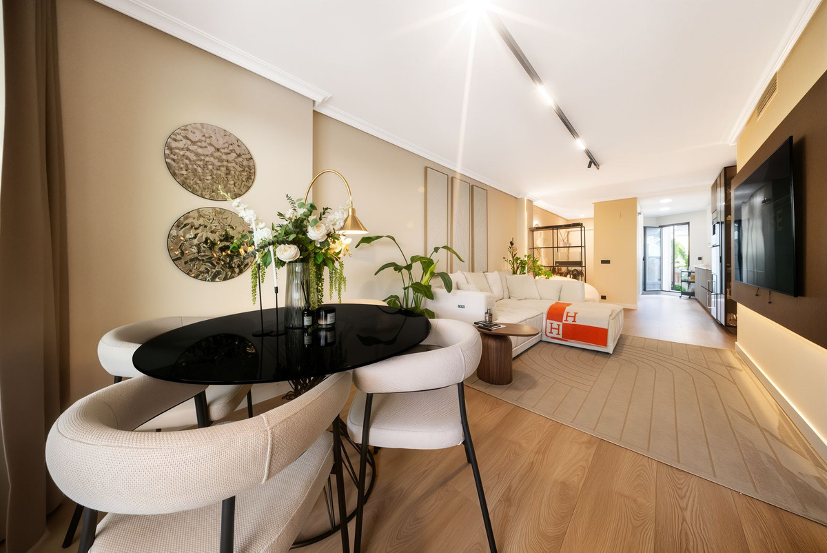 Se vende Apartamento Planta Baja de 2 dormitorios en Costa Del Sol, Málaga, España