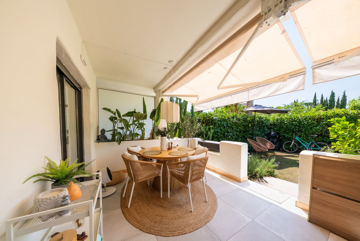 Se vende Apartamento Planta Baja de 2 dormitorios en Costa Del Sol, Málaga, España