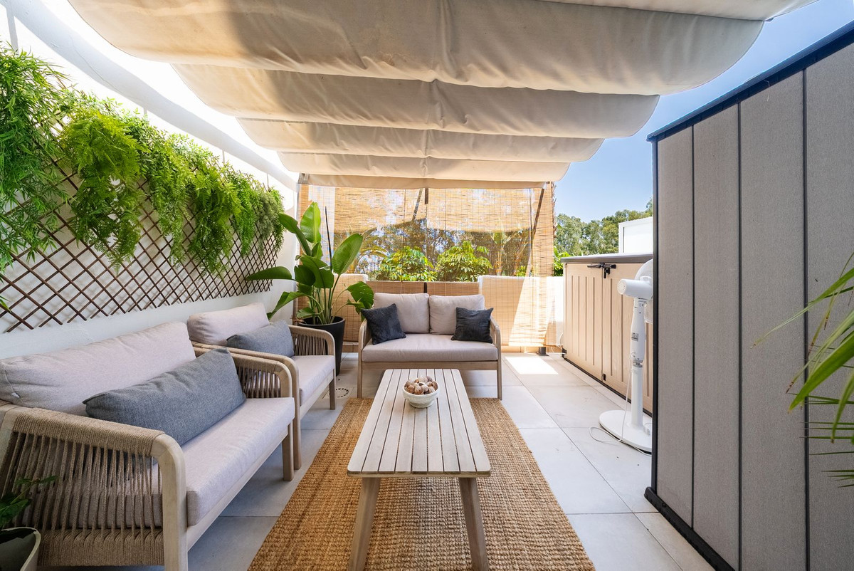 Se vende Apartamento Planta Baja de 2 dormitorios en Costa Del Sol, Málaga, España