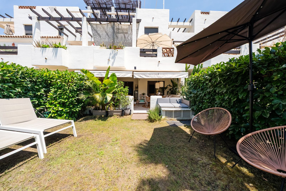 Se vende Apartamento Planta Baja de 2 dormitorios en Costa Del Sol, Málaga, España