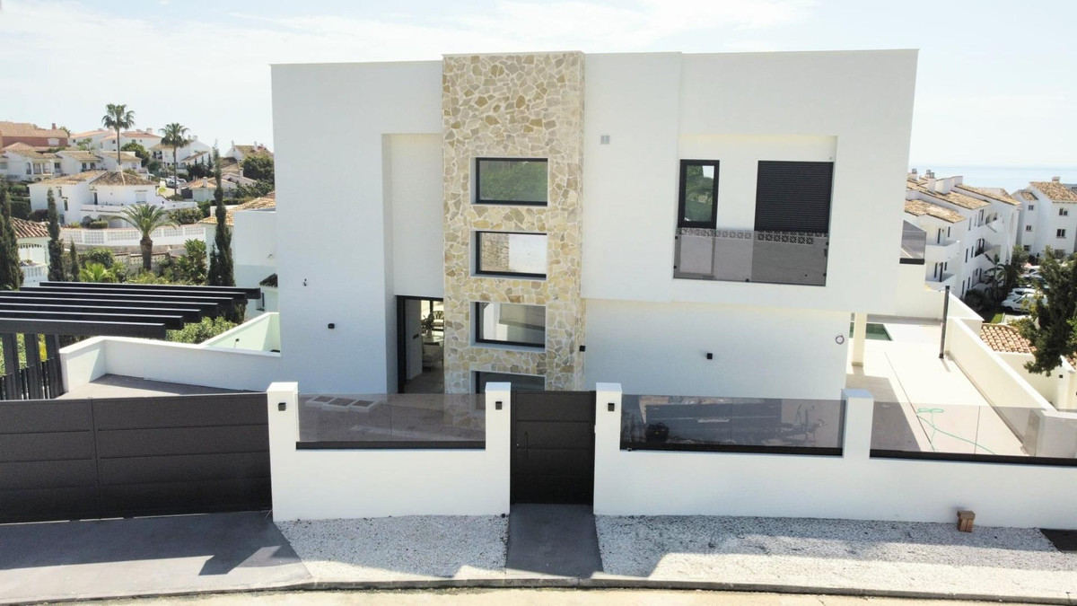 3 Bed Townhouse for sale in Riviera Del Sol Costa Del Sol, Málaga, Spain