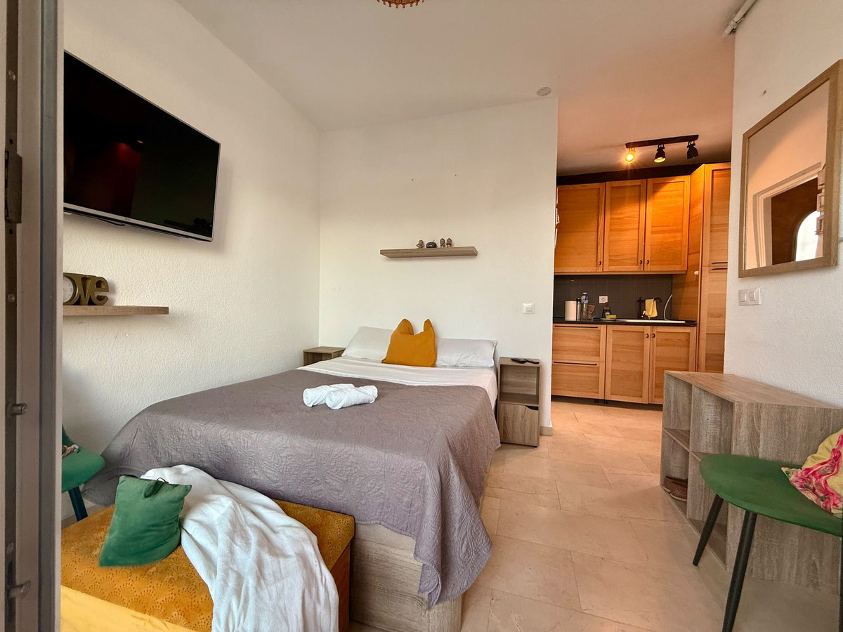 Apartment for sale in Manilva Costa Del Sol, Málaga, Spain