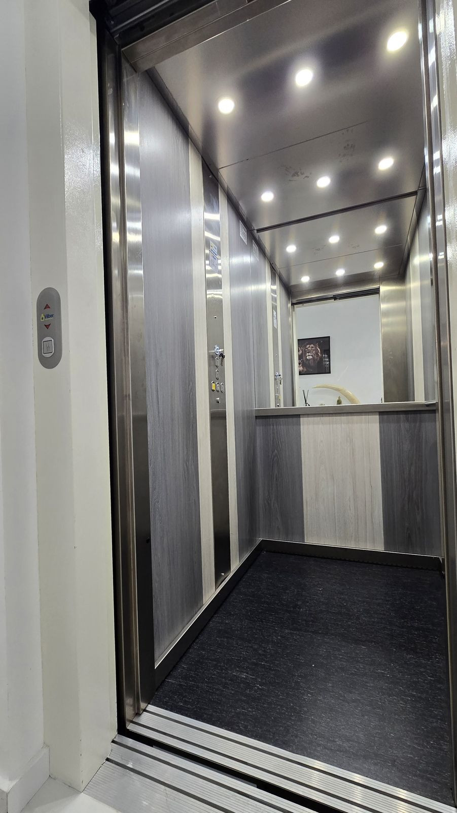 9 Bed Commercial unit for sale in San Pedro De Alcántara Costa Del Sol, Málaga, Spain