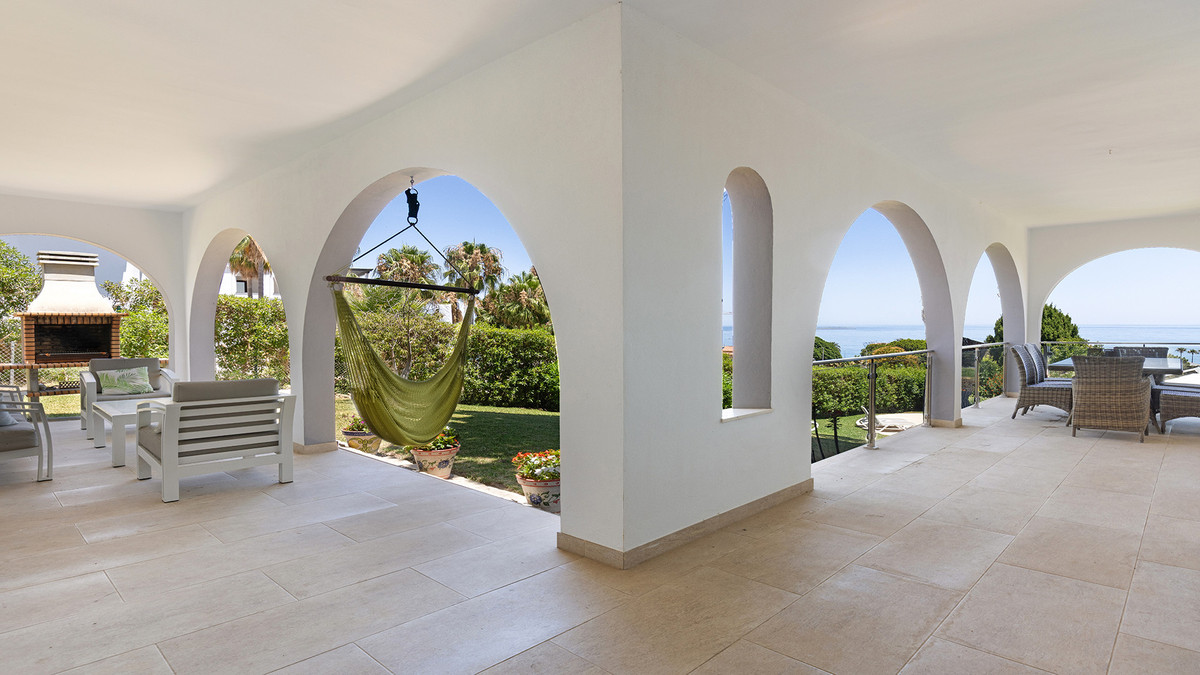 4 Bed Townhouse for sale in Manilva Costa Del Sol, Málaga, Spain