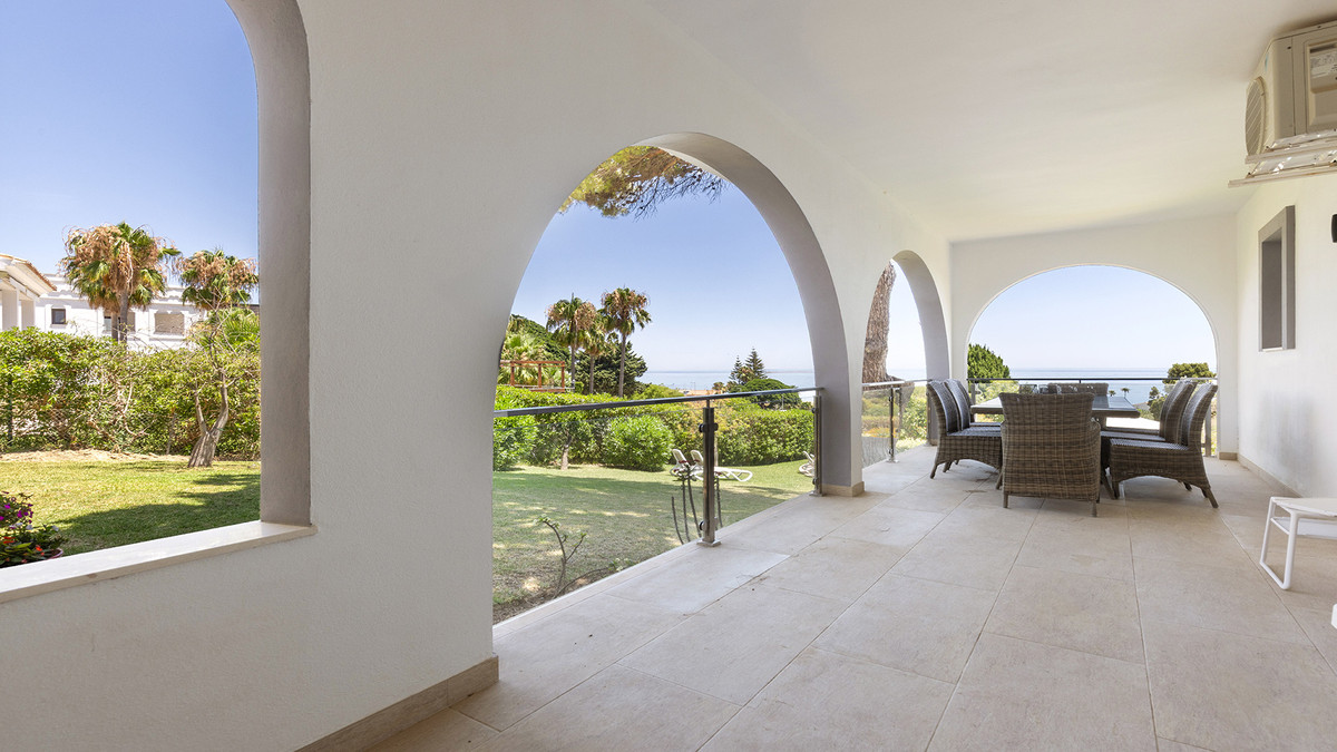 4 Bed Townhouse for sale in Manilva Costa Del Sol, Málaga, Spain