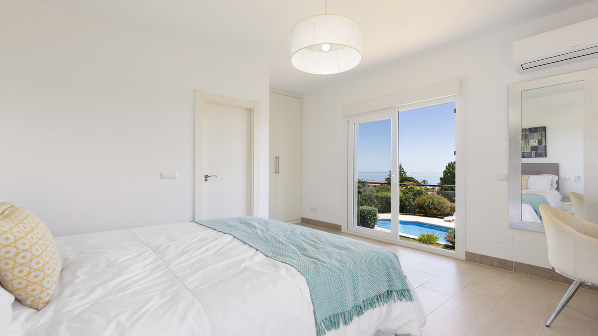4 Bed Townhouse for sale in Manilva Costa Del Sol, Málaga, Spain