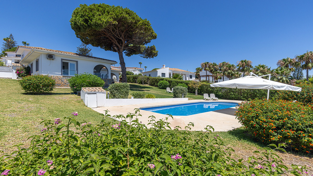 4 Bed Townhouse for sale in Manilva Costa Del Sol, Málaga, Spain