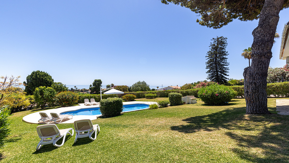4 Bed Townhouse for sale in Manilva Costa Del Sol, Málaga, Spain