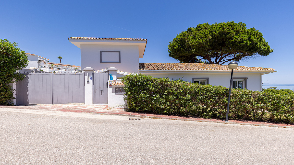 4 Bed Townhouse for sale in Manilva Costa Del Sol, Málaga, Spain