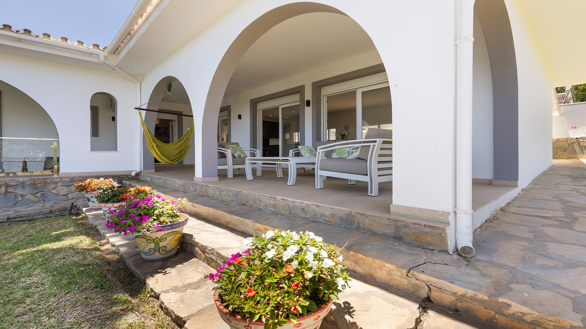 4 Bed Townhouse for sale in Manilva Costa Del Sol, Málaga, Spain