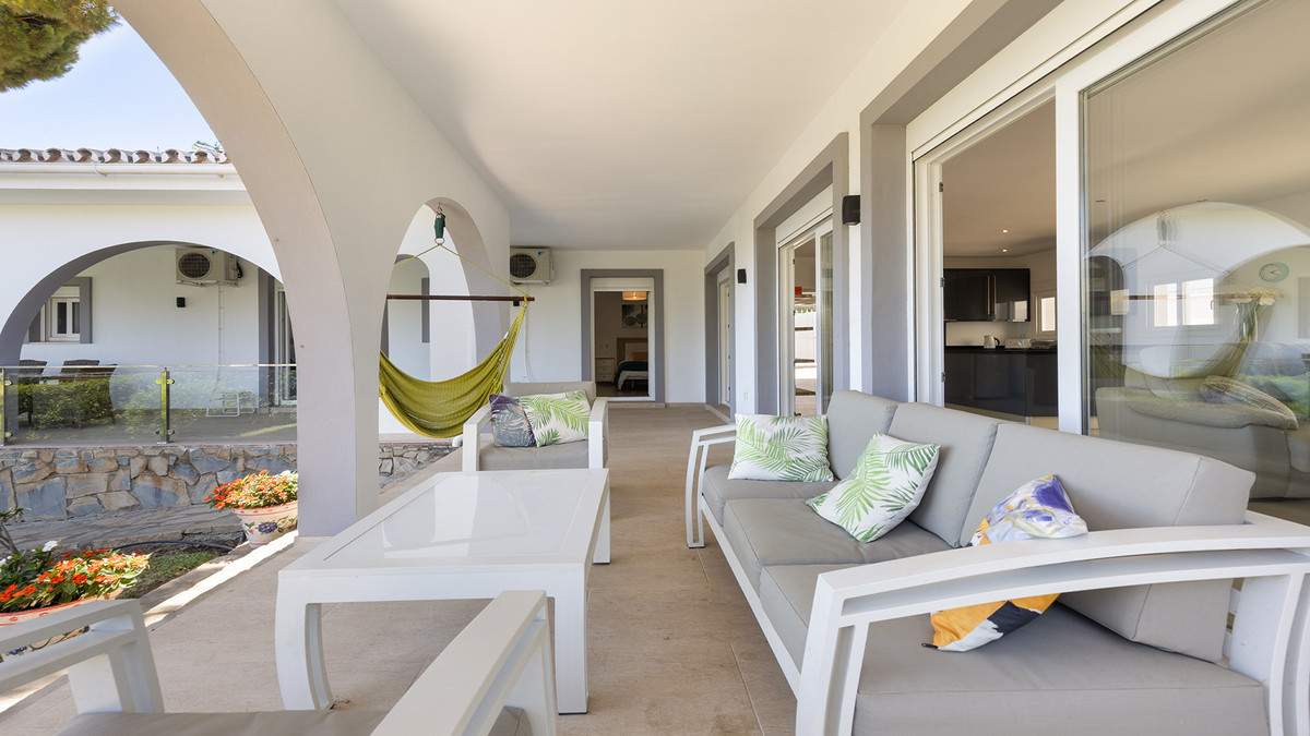 4 Bed Townhouse for sale in Manilva Costa Del Sol, Málaga, Spain