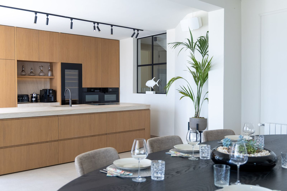 Se vende Villa - Chalet de 6 dormitorios en Costa Del Sol, Málaga, España