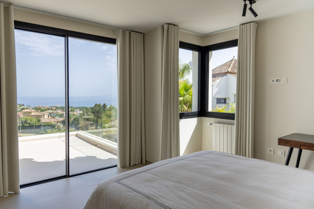Se vende Villa - Chalet de 6 dormitorios en Costa Del Sol, Málaga, España