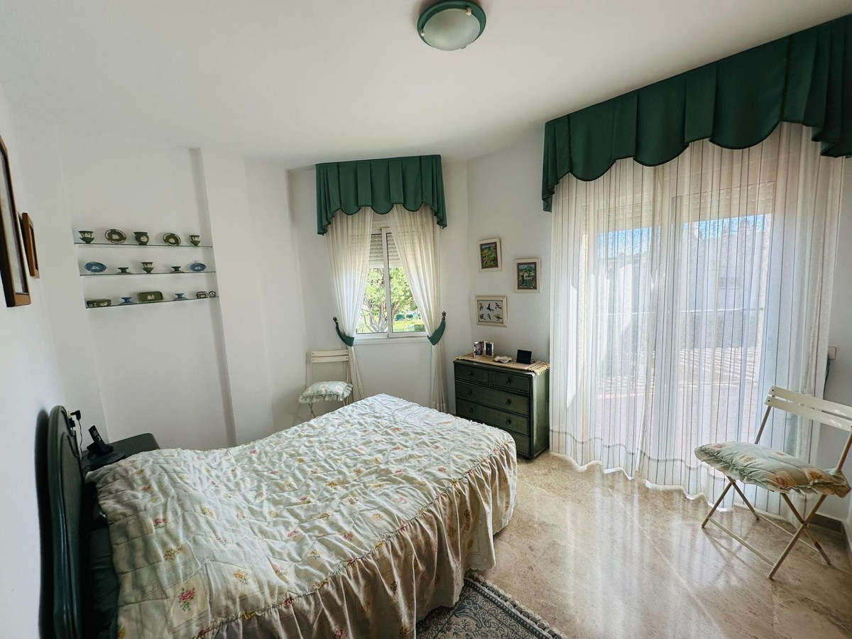 2 Bed Townhouse for sale in Sierrezuela Costa Del Sol, Málaga, Spain