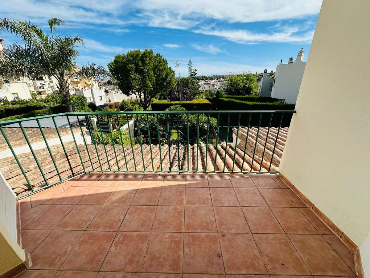 2 Bed Townhouse for sale in Sierrezuela Costa Del Sol, Málaga, Spain