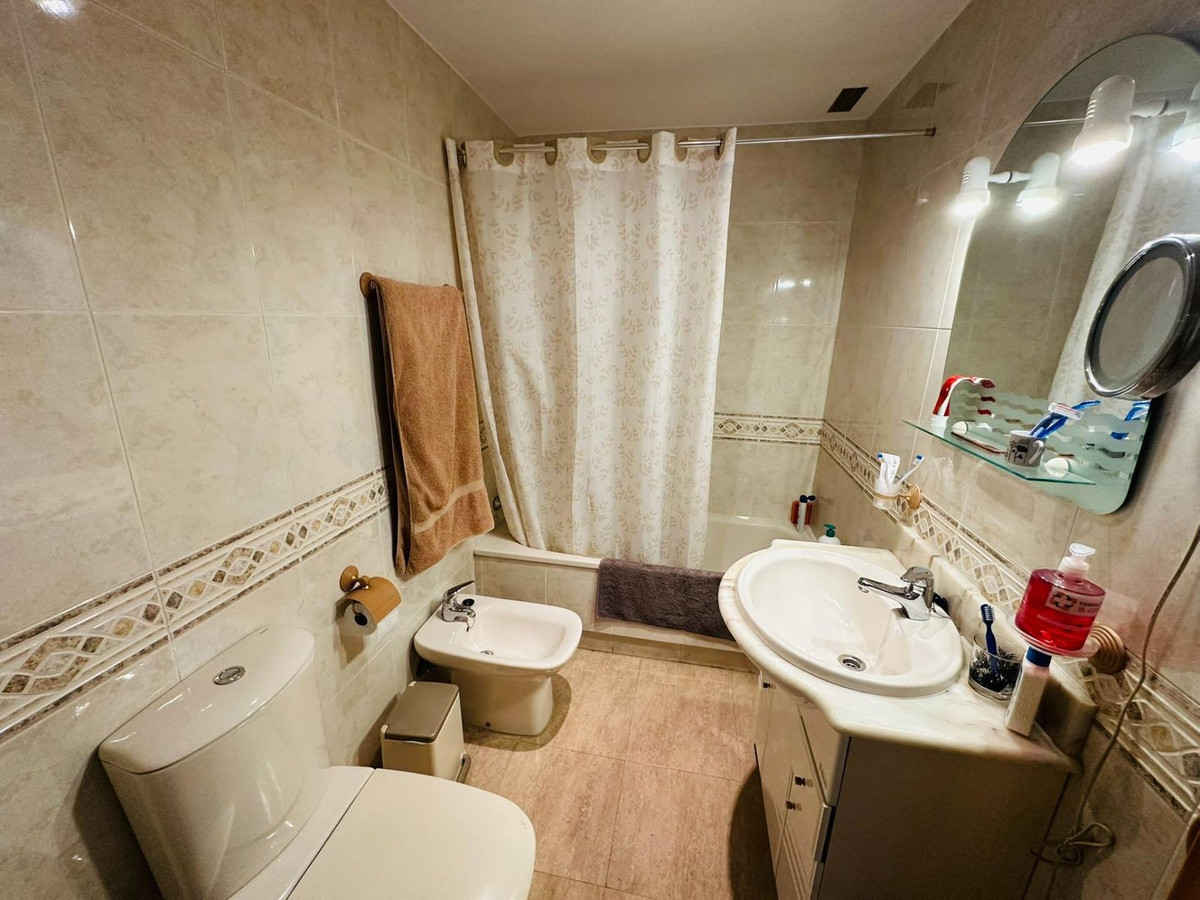 2 Bed Townhouse for sale in Sierrezuela Costa Del Sol, Málaga, Spain
