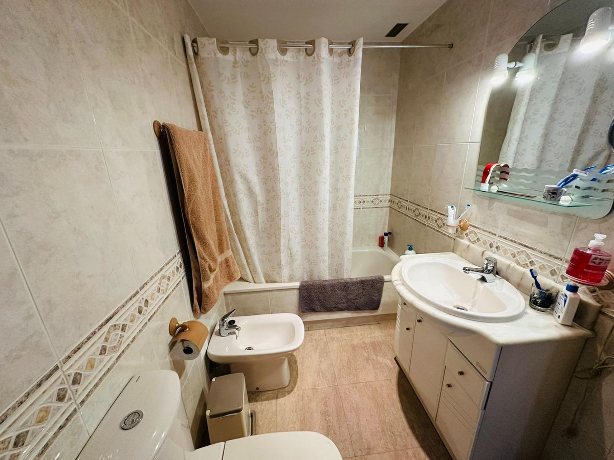 2 Bed Townhouse for sale in Sierrezuela Costa Del Sol, Málaga, Spain
