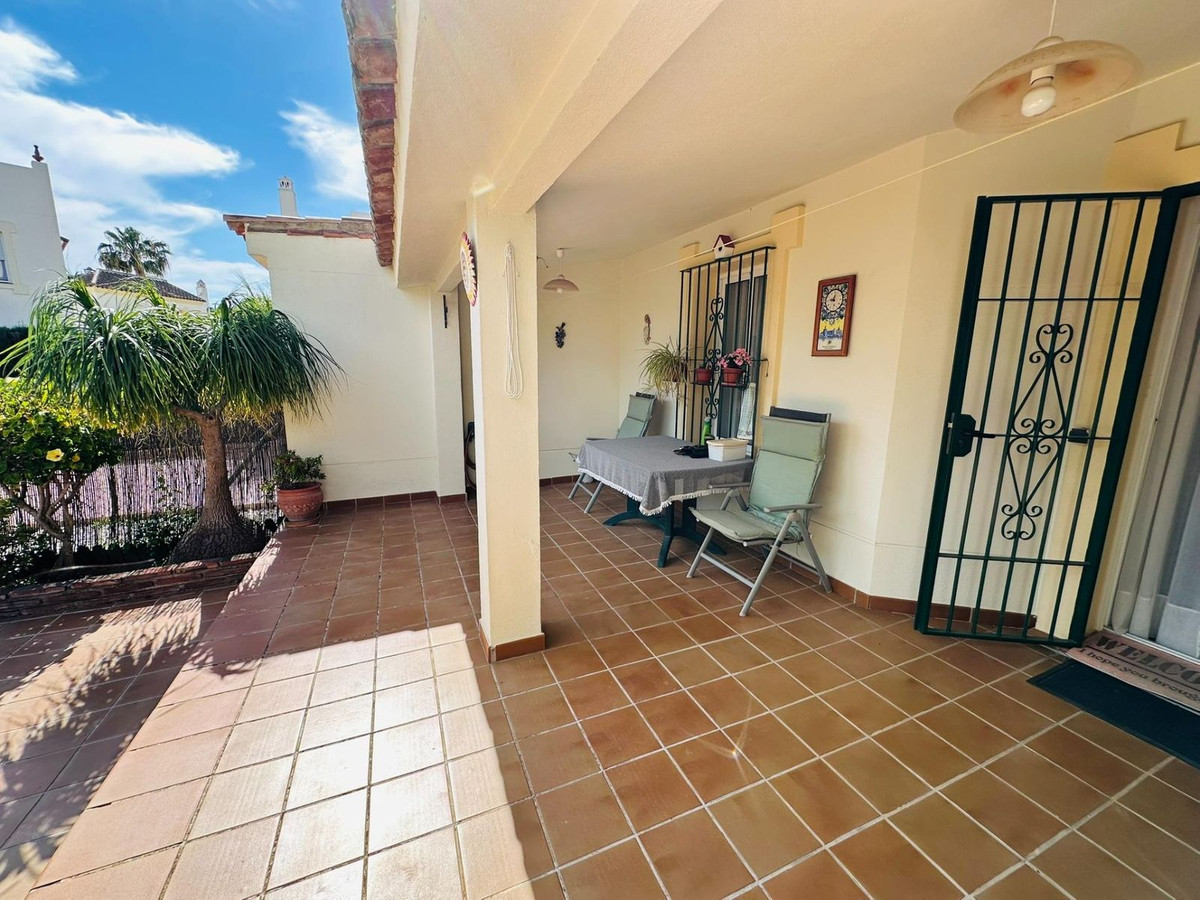 2 Bed Townhouse for sale in Sierrezuela Costa Del Sol, Málaga, Spain