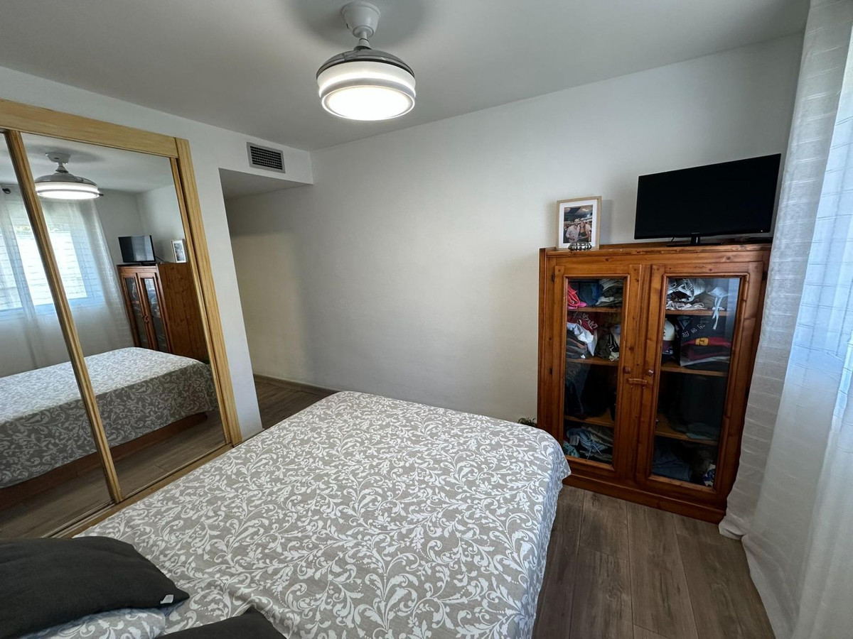 3 Bed Apartment for sale in Las Lagunas Costa Del Sol, Málaga, Spain