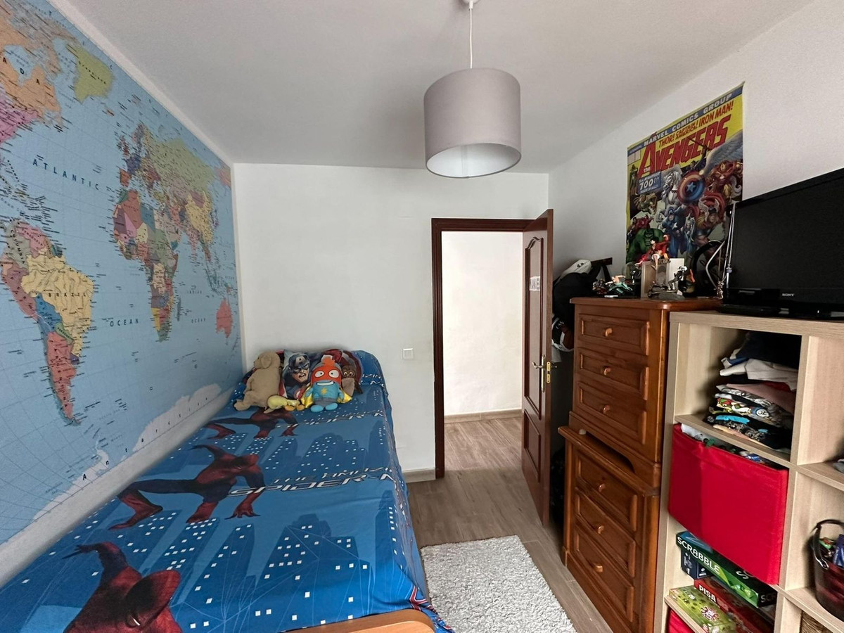3 Bed Apartment for sale in Las Lagunas Costa Del Sol, Málaga, Spain