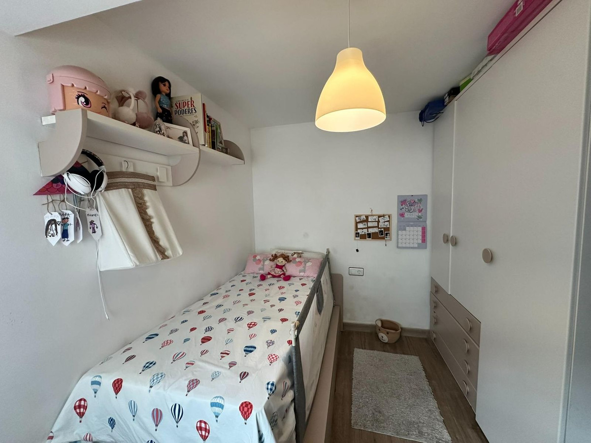 3 Bed Apartment for sale in Las Lagunas Costa Del Sol, Málaga, Spain