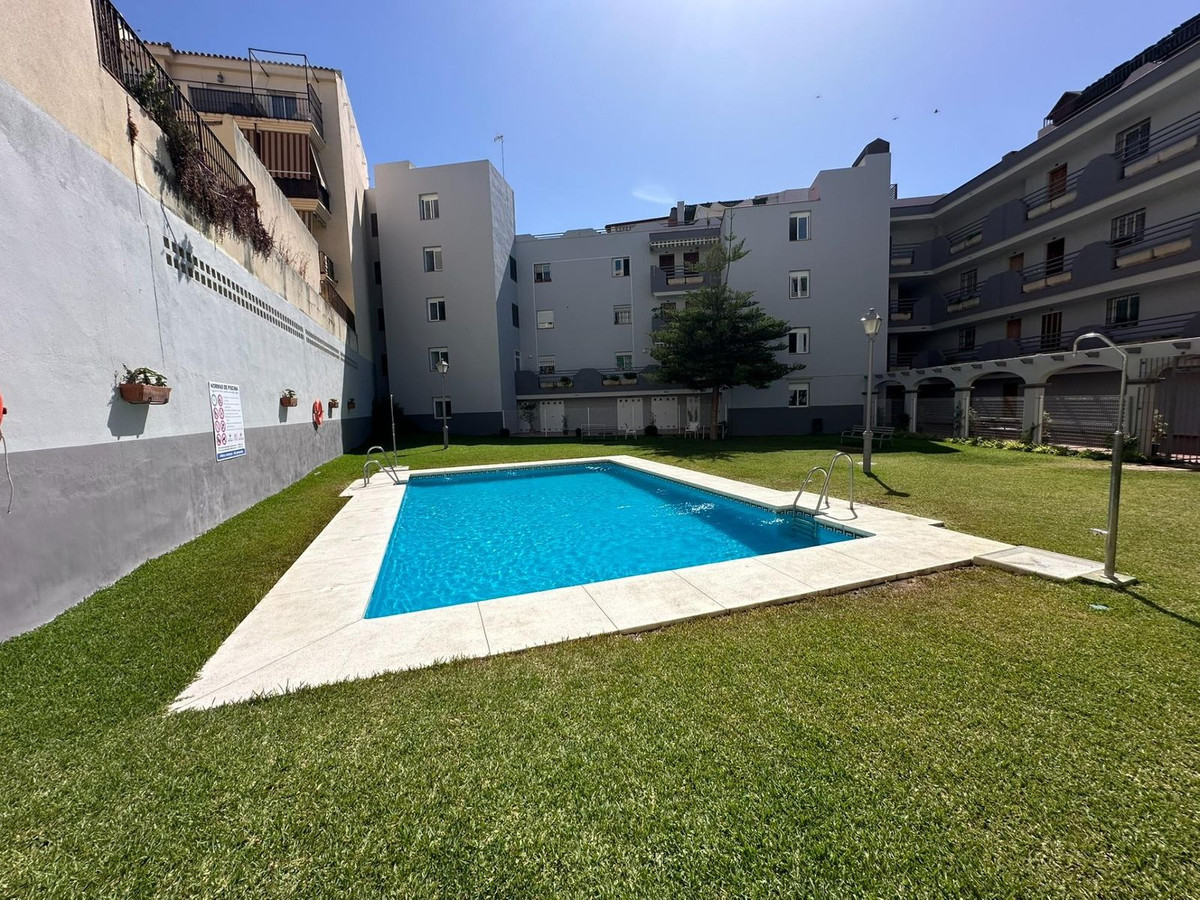3 Bed Apartment for sale in Las Lagunas Costa Del Sol, Málaga, Spain