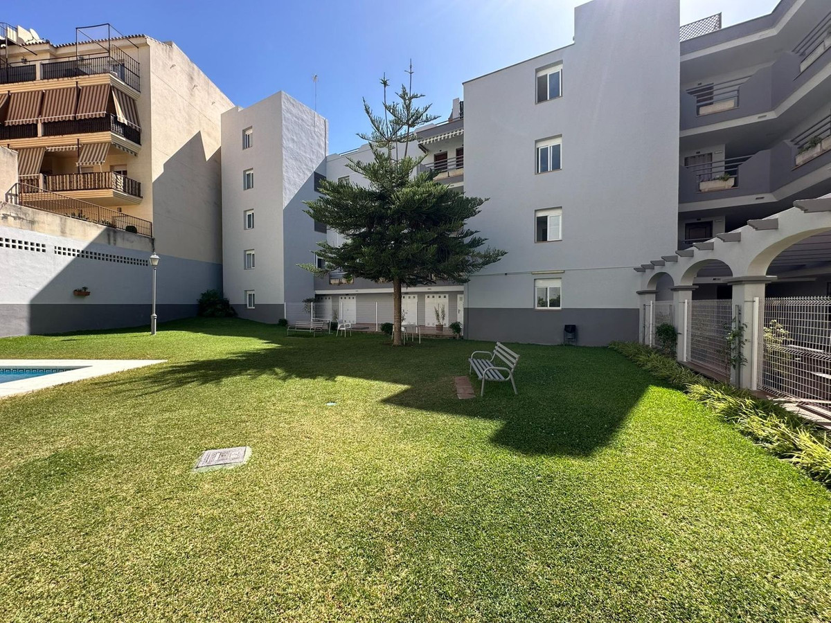 3 Bed Apartment for sale in Las Lagunas Costa Del Sol, Málaga, Spain