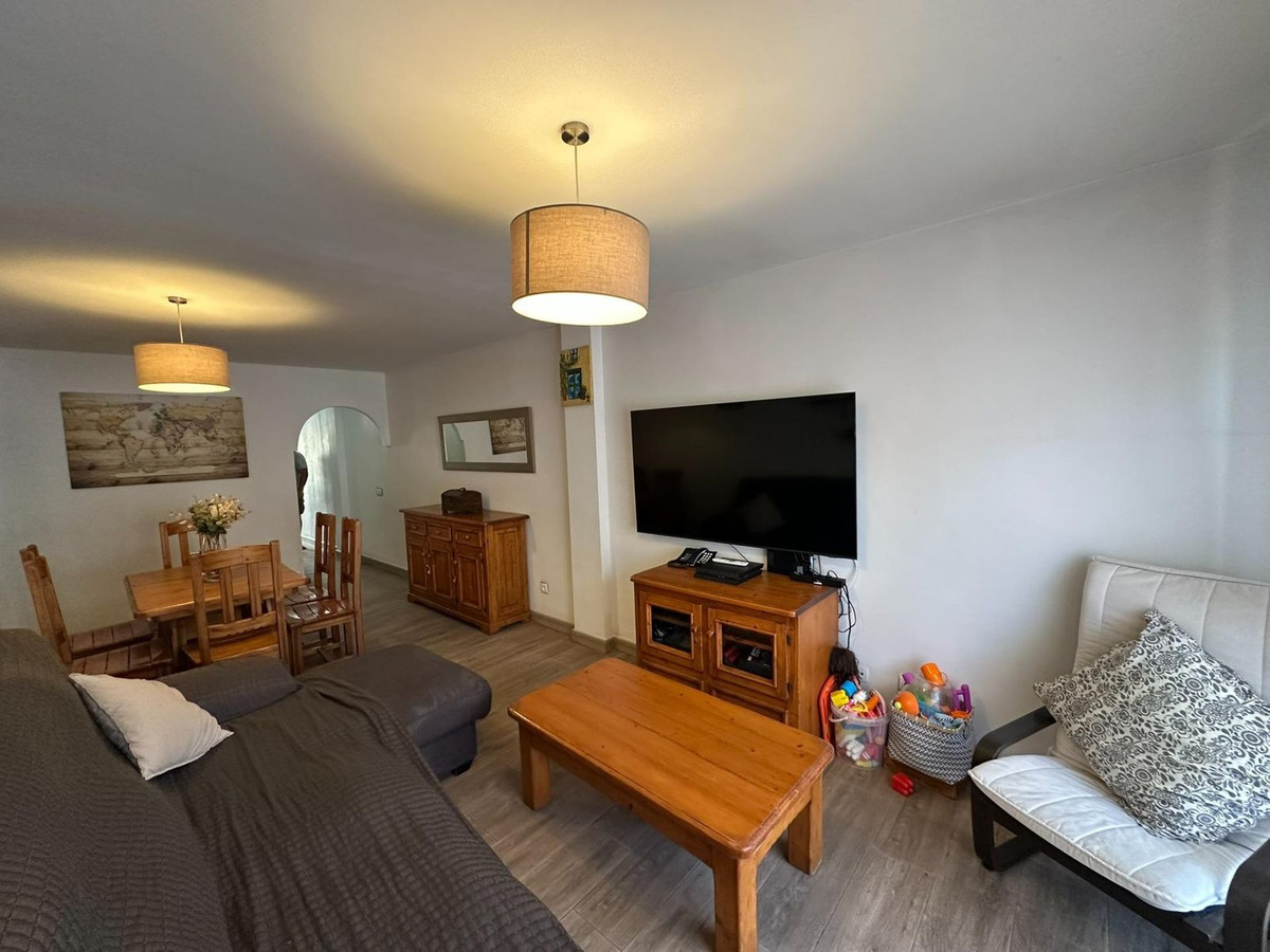 3 Bed Apartment for sale in Las Lagunas Costa Del Sol, Málaga, Spain