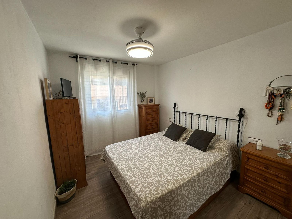 3 Bed Apartment for sale in Las Lagunas Costa Del Sol, Málaga, Spain